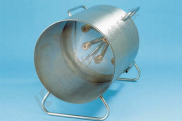 Medium-expansion foam generator